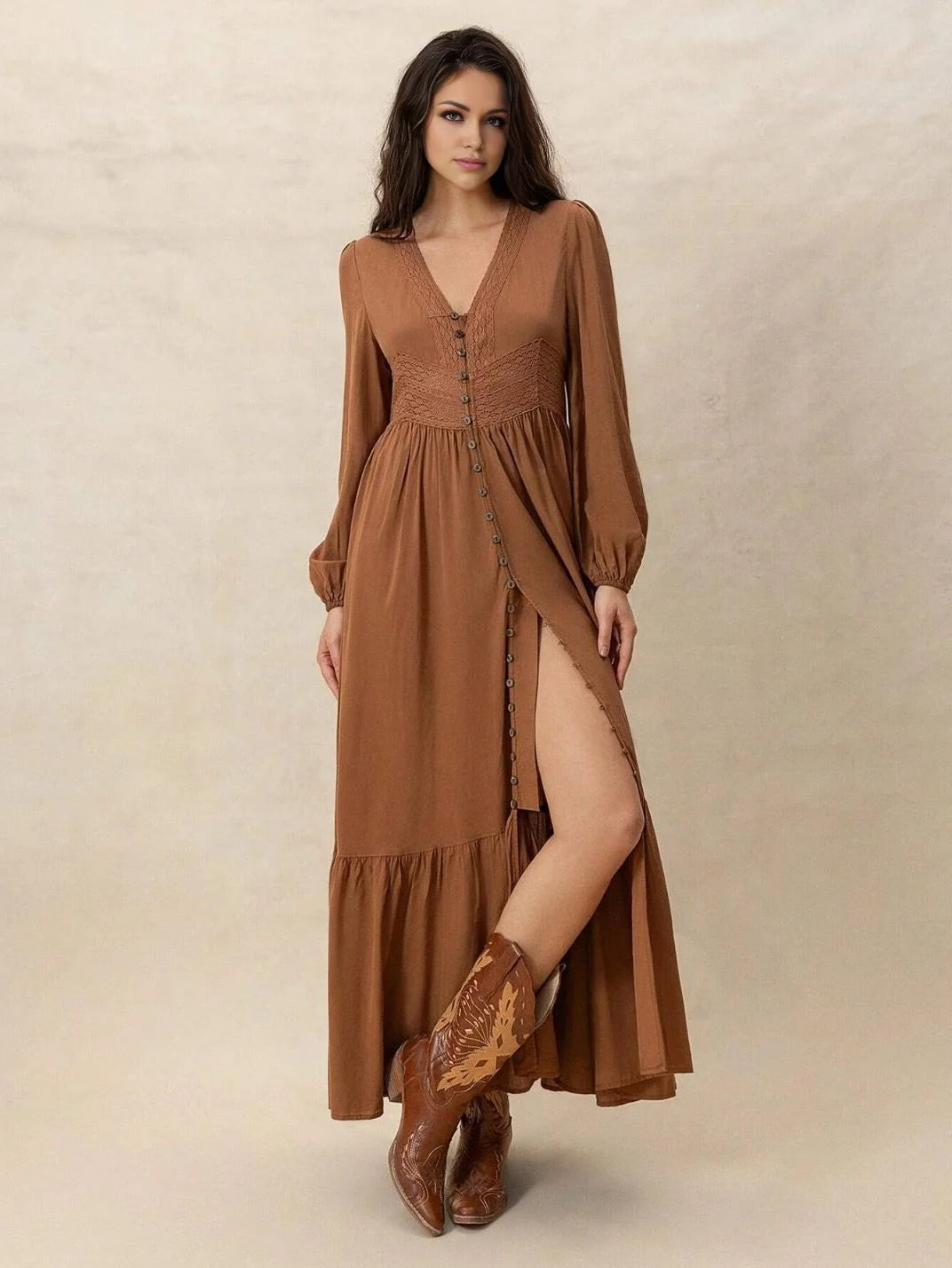 Vestido Longo com Renda Manga Longa Marrom - EstiloE, Vestido Manga Longa Bufante, Vestido Longo, Vestido Manga Longa, Vestido Boho, Vestido Elegante, Vestido Casual, Vestido de Viscose, Vestido Caramelo, Vestido Boho Chic, Vestido Marrom