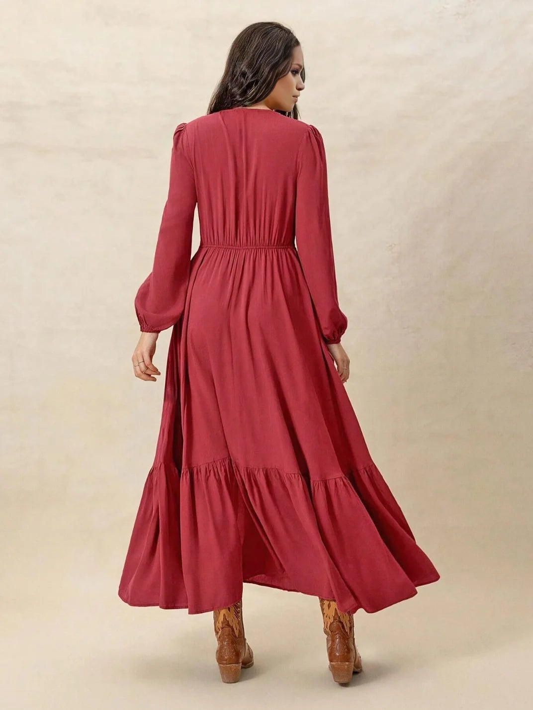 Vestido Longo com Renda Manga Longa Vermelho - EstiloE, Vestido Manga Longa Bufante, Vestido Longo, Vestido Manga Longa, Vestido Boho, Vestido Elegante, Vestido Casual, Vestido de Viscose, Vestido Boho Chic, Vestido Longo Vermelho, Vestido Vermelho, Vestido Manga longa Vermelho