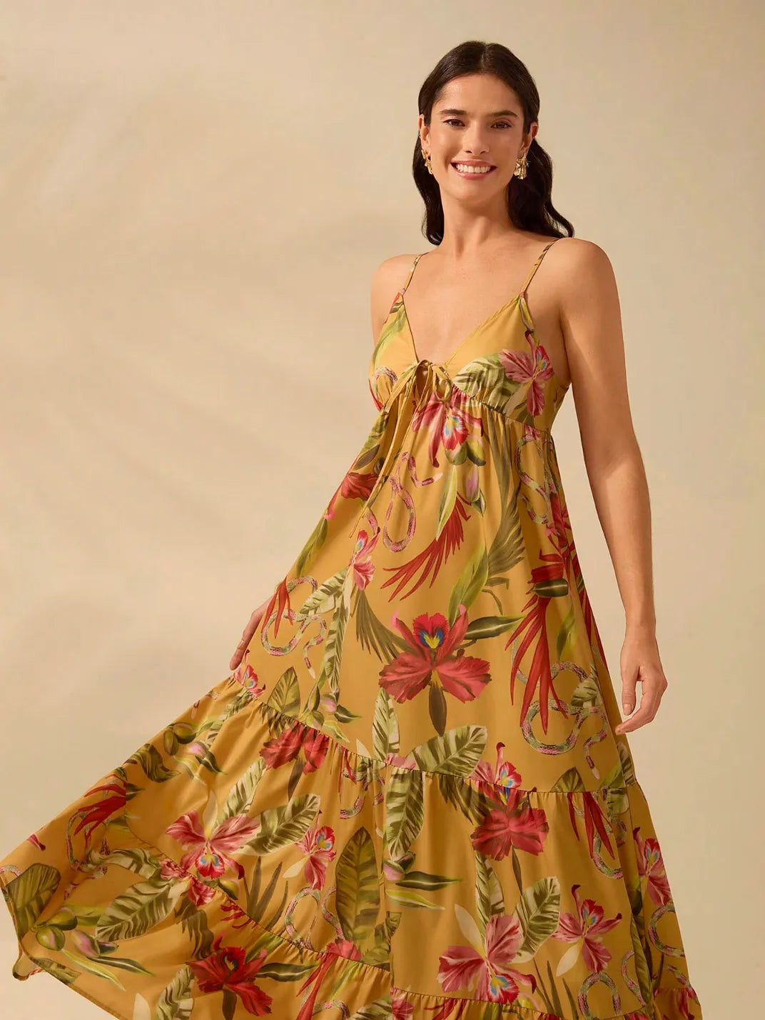 Vestido Longo Tês Marias Orquídea - EstiloE, Vestido Soltinho, Vestido Rodado, Vestido Longo, Vestido Franzido, Vestido Floral, Vestido Feminino, Vestido Estampado, Vestido Casual, Vestido Boho, Vestido Alcinha, Vestido Três Marias