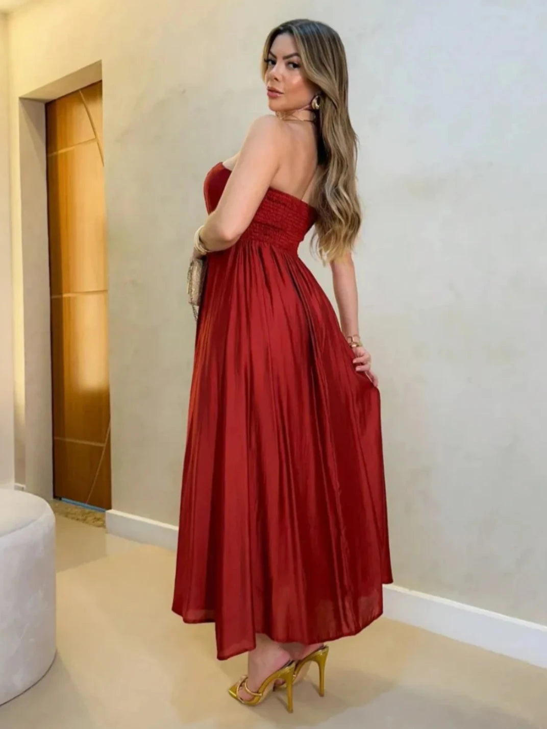 Vestido Longo Tomara Que Caia Acetinado Vermelho EstiloE, Vestido Longo, Vestido Feminino, Vestido Elegante, Vestido de Festa, Vestido Franzido, Vestido Acinturado, Vestido Festa, Vestido Longo Vermelho, Vestido Tomara Que Caia