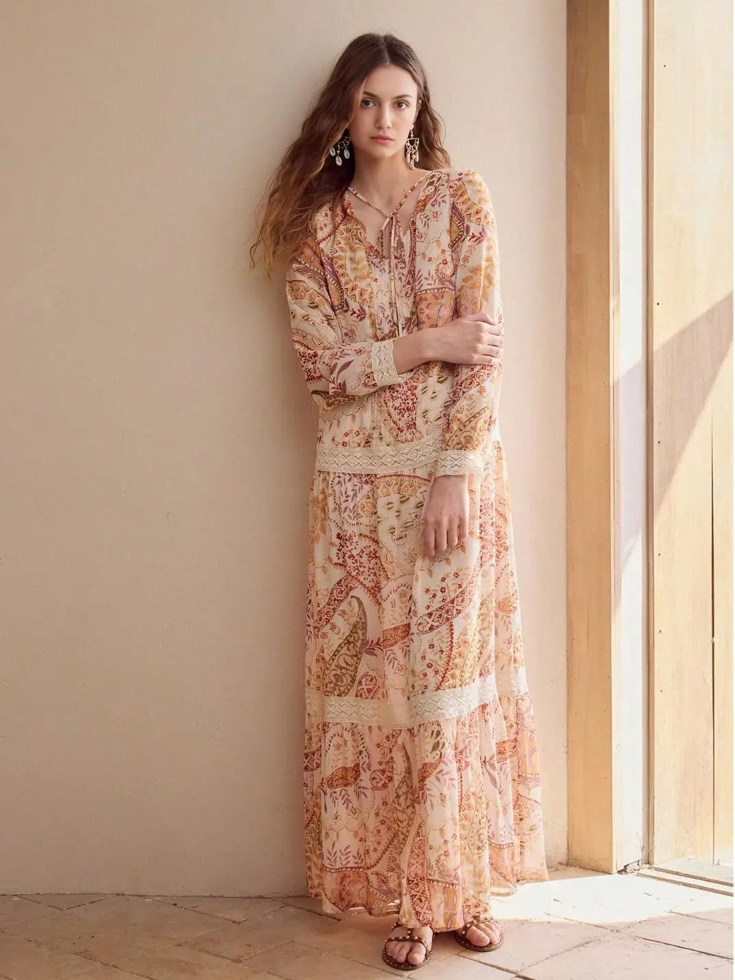 Vestido Maxi Manga Longa Paisley - EstiloE, Vestido Manga Longa, Vestido Longo, Vestido Manga Longa com Renda, Vestido Boho, Vestido Casual, Vestido Chiffon, Vestido Estampa Paislay, Vestido Boho Chic, Vestido Maxi
