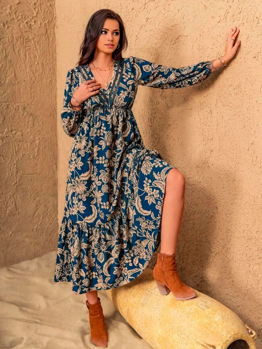 Vestido Midi Manga Longa Boho Floral Azul - EstiloE, Vestido Manga Longa Bufante, Vestido Longo, Vestido Manga Longa, Vestido Boho, Vestido Elegante, Vestido Casual, Vestido Chiffon, Vestido Estampa Foral, Vestido Boho Chic