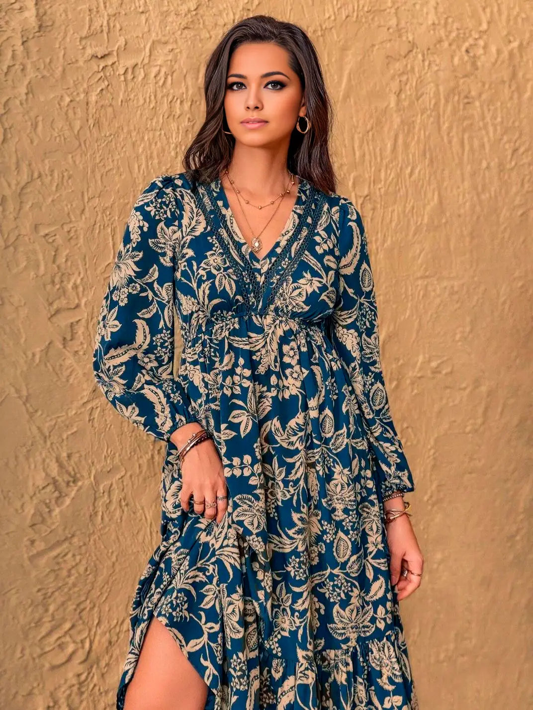 Vestido Midi Manga Longa Boho Floral Azul - EstiloE, Vestido Manga Longa Bufante, Vestido Longo, Vestido Manga Longa, Vestido Boho, Vestido Elegante, Vestido Casual, Vestido Chiffon, Vestido Estampa Foral, Vestido Boho Chic