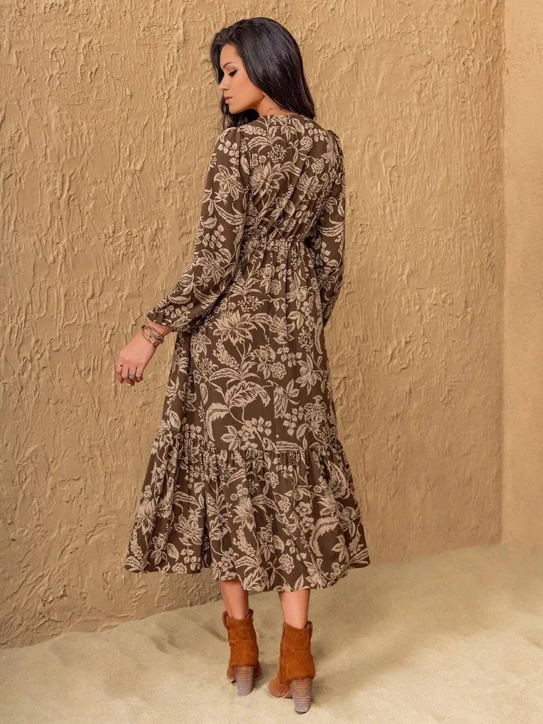 Vestido Midi Manga Longa Boho Floral Marrom - EstiloE, Vestido Manga Longa Bufante, Vestido Longo, Vestido Manga Longa, Vestido Boho, Vestido Elegante, Vestido Casual, Vestido Chiffon, Vestido Estampa Foral, Vestido Boho Chic