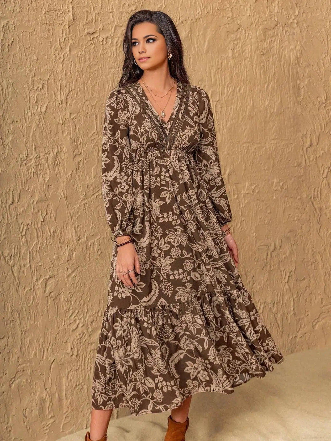 Vestido Midi Manga Longa Boho Floral Marrom - EstiloE, Vestido Manga Longa Bufante, Vestido Longo, Vestido Manga Longa, Vestido Boho, Vestido Elegante, Vestido Casual, Vestido Chiffon, Vestido Estampa Foral, Vestido Boho Chic